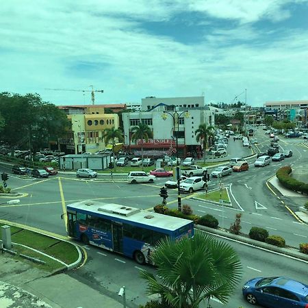 The Room Hotel Miri Phòng bức ảnh