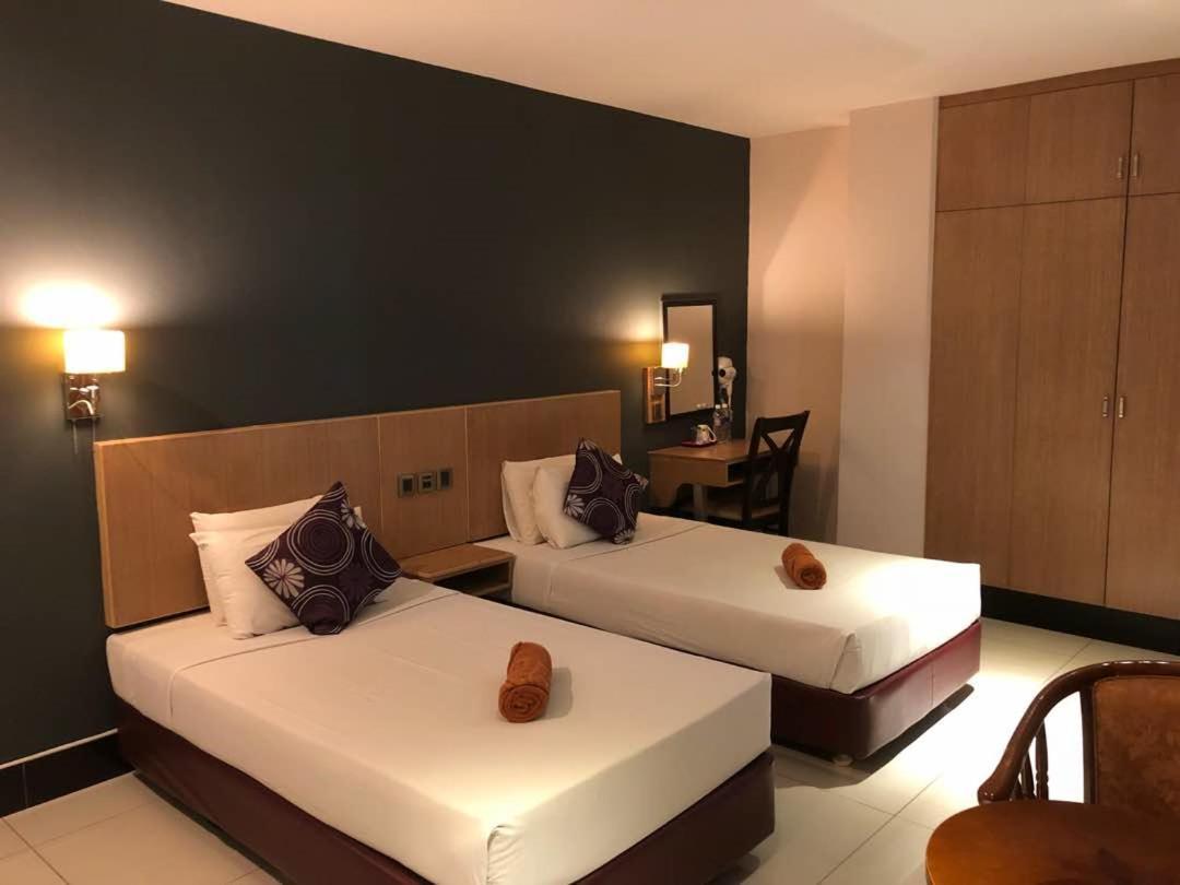 The Room Hotel Miri Phòng bức ảnh