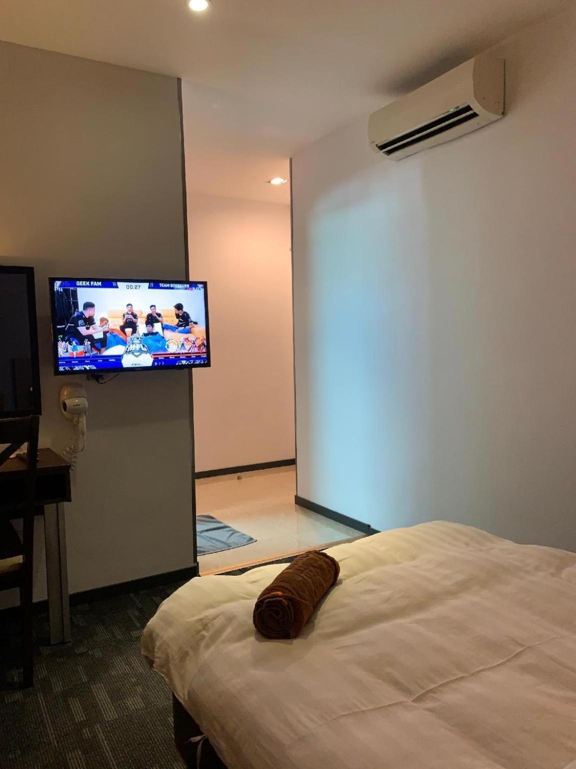 The Room Hotel Miri Phòng bức ảnh